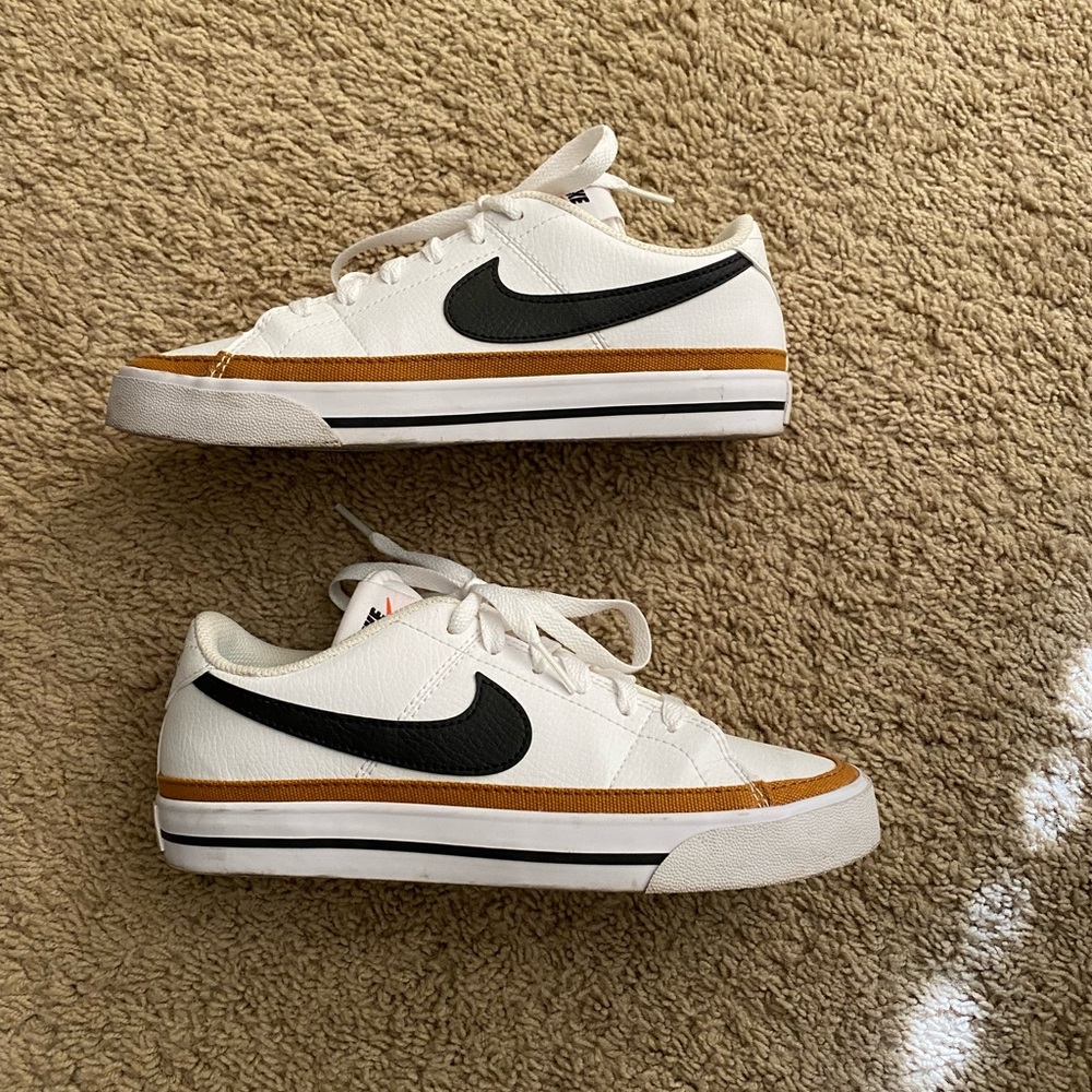 Nike Court